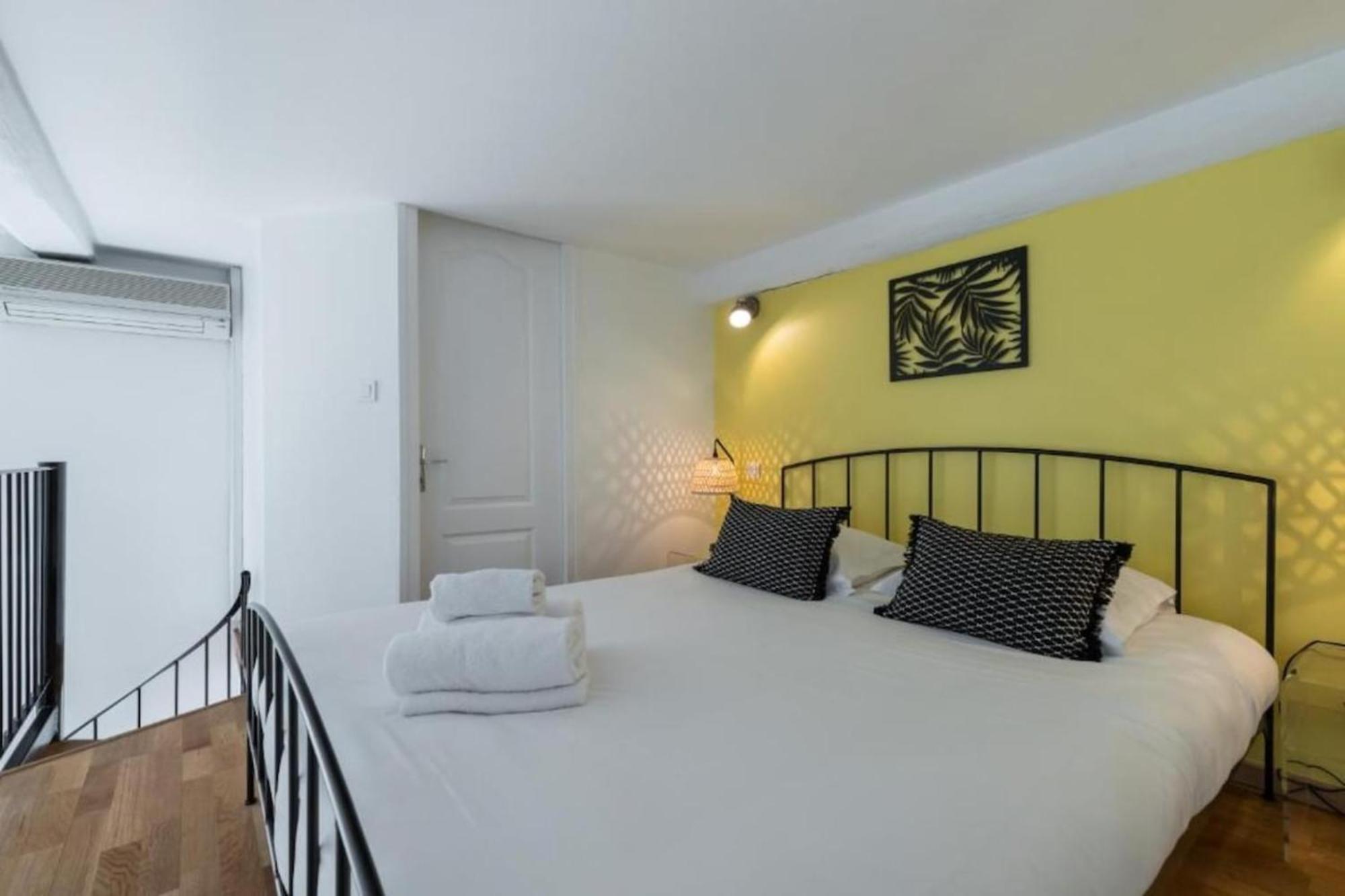 Apartamento Massena 2 - Great Location Massena Square With Ac Niza Exterior foto