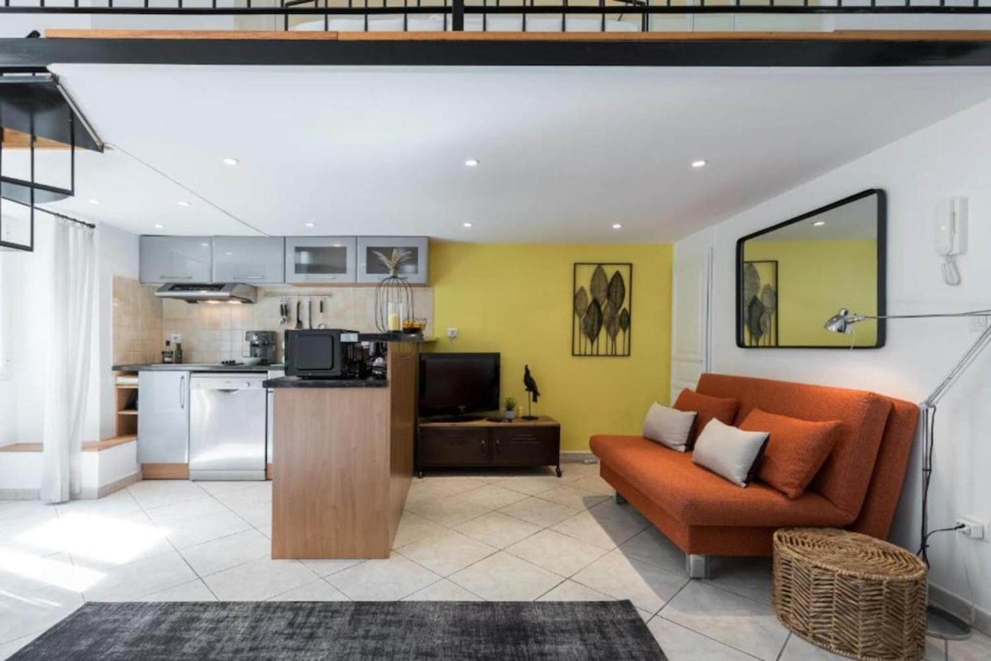 Apartamento Massena 2 - Great Location Massena Square With Ac Niza Exterior foto